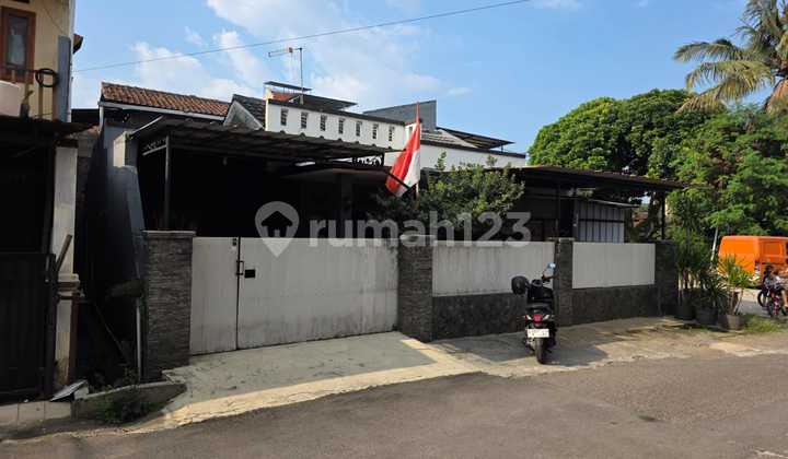 Tanah dan Bangunan Murah di Jalan Komplek Meteor Barat Tanah dan Bangunan Murah di Jalan Komplek Meteor Barat