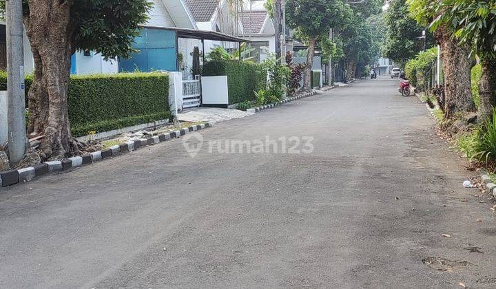 Rumah Luas Nyaman Terawat di Taman Sakura Indah Bandung 2