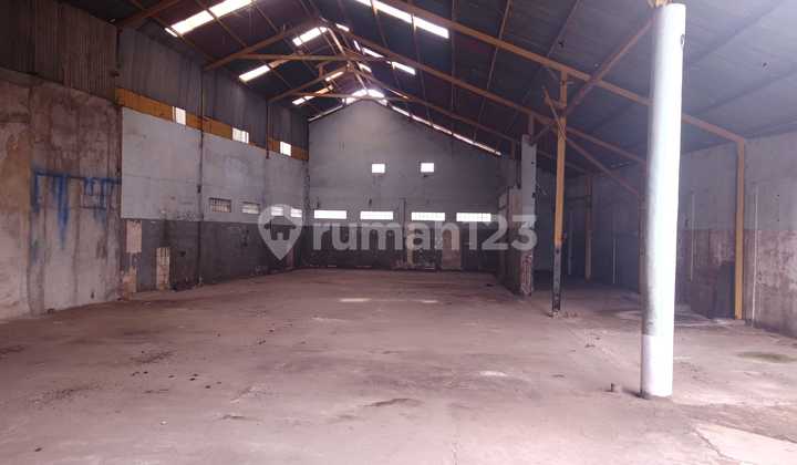 Gudang Strategis Tengah Kota di Jalan Rajawali Dadali Bandung