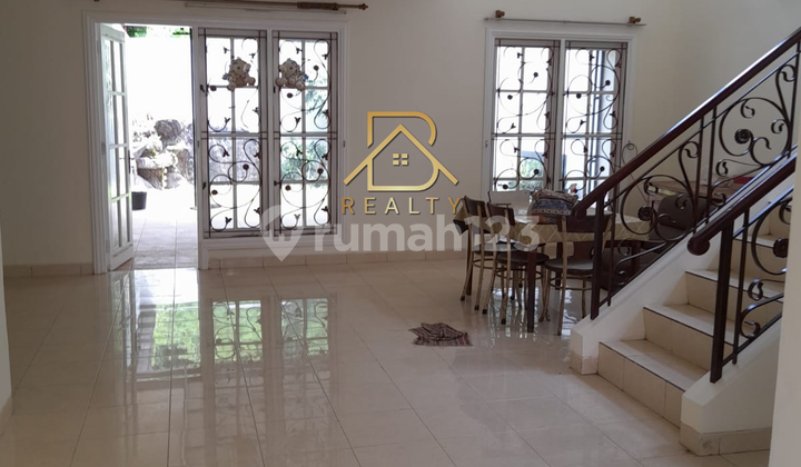 Rumah 2 Lantai Siap Huni Dekat Gerbang Tol Kota Wisata Cibubur 2