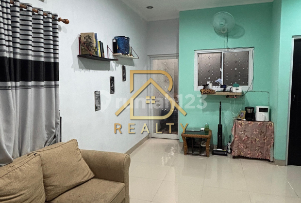 House Near Station Semi Furnished SHM Pitara Green Mansion Depok House Near Station Semi Furnished SHM Pitara Green Mansion Depok
