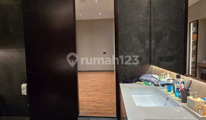 Dijual Rumah Baru Full furnish lengkap ada Pool dan Ruang Entertainment di BSD Taman Giri Loka. Tessaefa 2