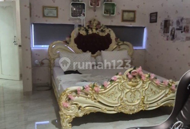 Luxury House Ancol Seafront Jakarta 2