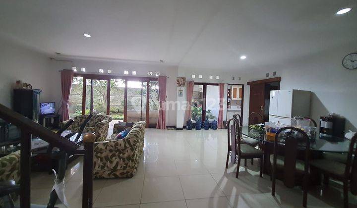 Rumah Bangunan Lama Terawat Dalam Cluster Hegarmanah Bandung 2