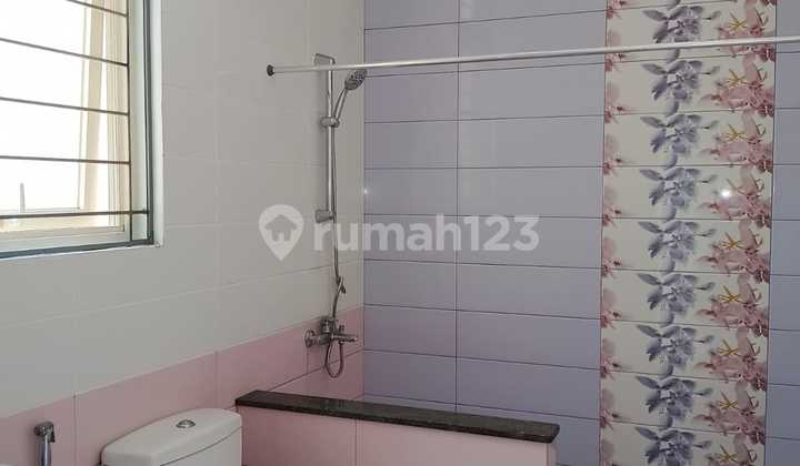 Dijual Rumah Bagus 2 Lantai Di Kota Baru Parahyangan 