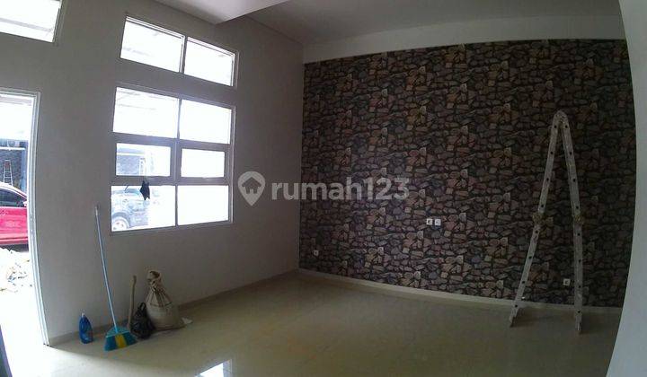 Dijual Rumah Bagus Baru  Di  De Sangkanhurip Estate 1
