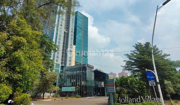 Ruang kantor di Holland Villages pinggir jalan Protokol Jakarta Pusat 1