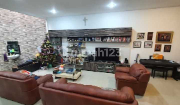 FOR RENT: FULLY FURNISHED READY-TO-OCCUPY HOUSE IN TAMAN SURYA 5 2