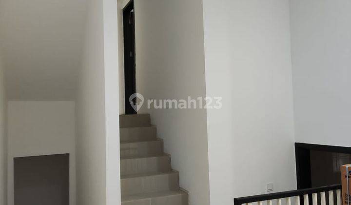 Dijual Rumah Citra 8 2 Lantai di Jakarta Barat 2