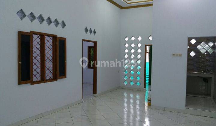 Dijual Cepat Villa Taman Bandara di Tangerang 1