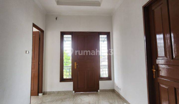 Disewakan Rumah Citra 5 Hoek Harga Nego di Jakarta Barat 1