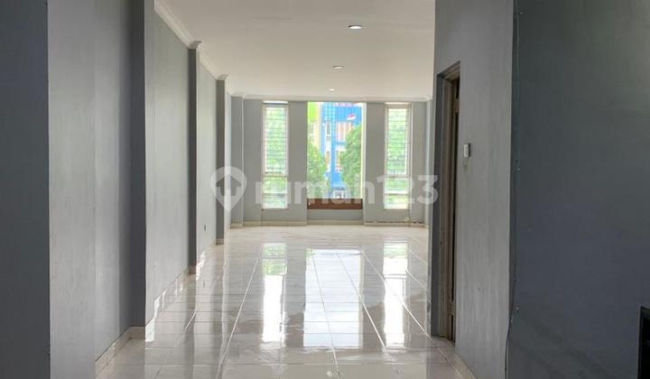 Dijual Cepat Ruko 3 Lantai Semi Furnished di Cengkareng