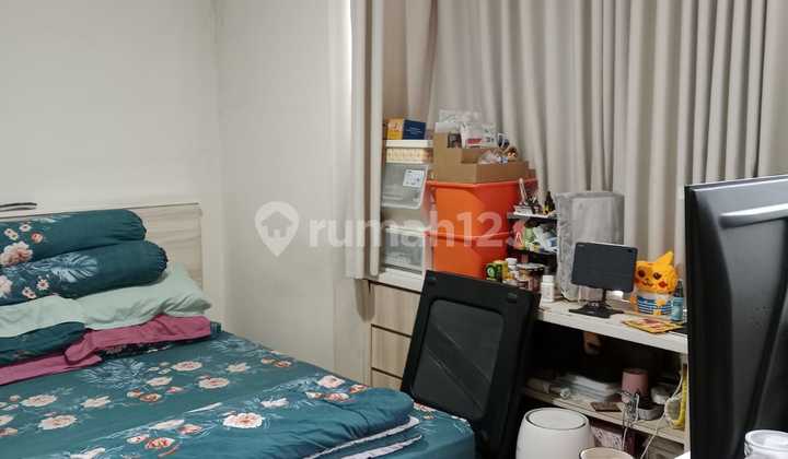 DIJUAL CEPAT RUMAH SEMI FURNISH SUDAH RENOV DI PERUMAHAN GREENCOURT