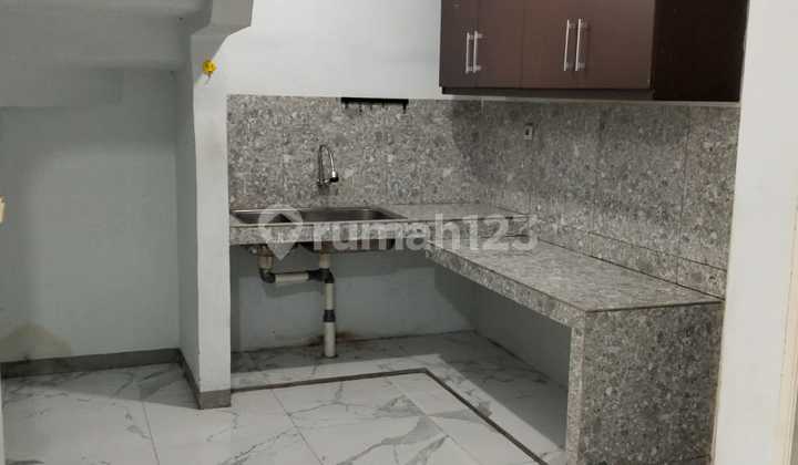 For Rent: 2-Story House in Taman Palem Lestari For Rent: 2-Story House in Taman Palem Lestari
