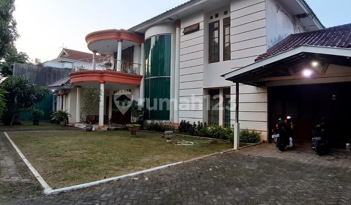 Dijual - Rumah Area Kebon Jeruk, Jakarta Barat