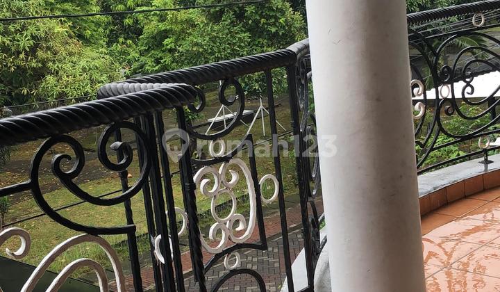 JUAL CEPAT Rumah 2 LANTAI SIAP HUNI di Taman Surya Jakbar 2