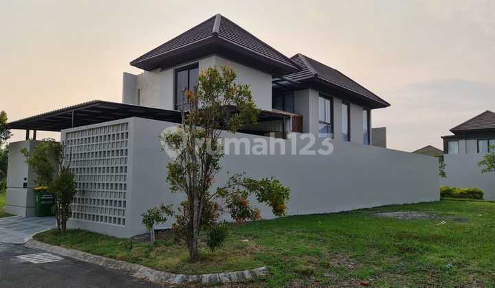 For Sale 2-Story Fully Furnished Villa in Nivata Residence Bali