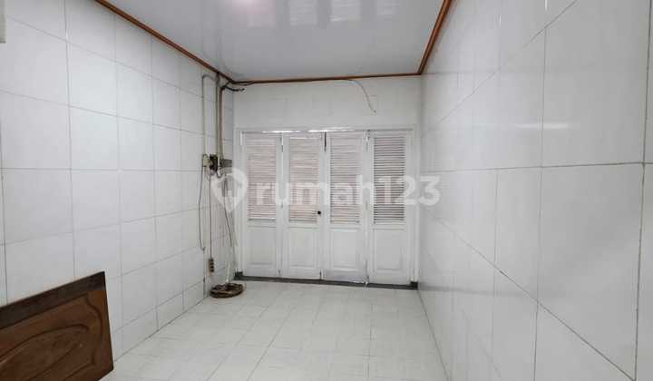 Siap Huni, Rumah, 2 Lantai, SHM, Dekat Universitas, Bebas Banjir