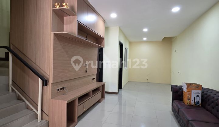 Dijual Rumah Baru Citra 8 Jakarta Barat