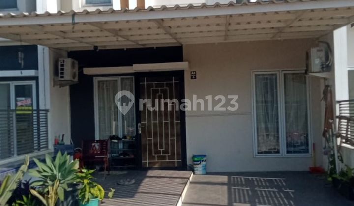 DIJUAL RUMAH SEMI FURNISH KOMPLEKS ROYAL LIVING SEPATAN TANGERANG