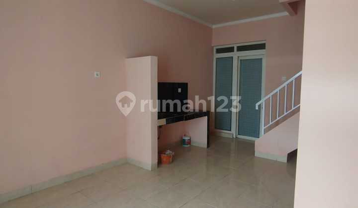 FOR RENT: 2-STORY HOUSE IN PARK RESIDENCE 1