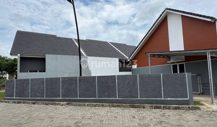 Dijual Rumah Semi Furnish Sudah One Gate System di Karawaci Tangerang 2