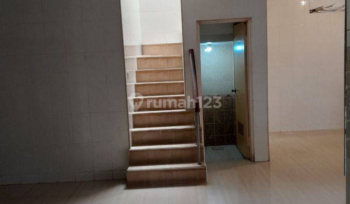 Disewakan Rumah 2 Lt Di Mutiara Taman Palem 2