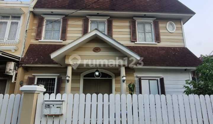 Dijual Rumah Hook Full Furnished Mewah di Perumahan Mutiara Taman Palem