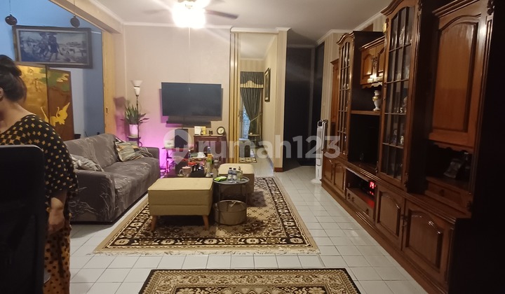 Nice House Kalibata 2