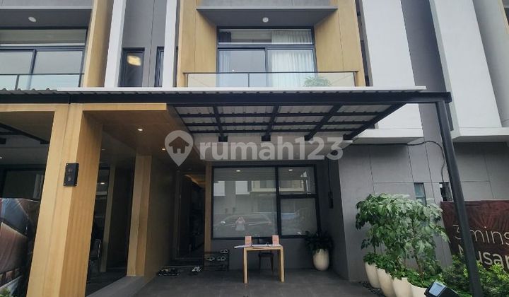 Dijual Rumah 2 Lantai di Bsd City