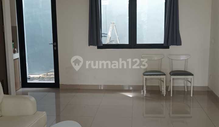 Rumah 2 Lantai di BSD City 2
