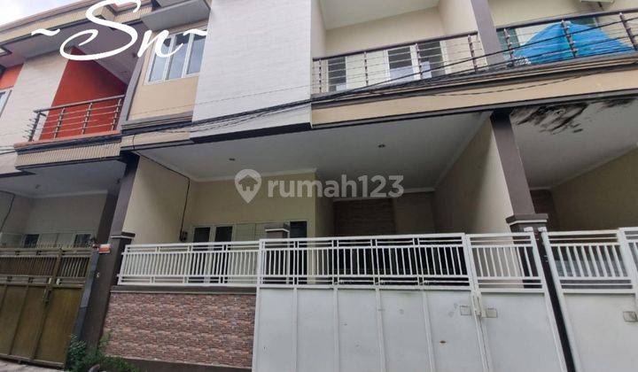 DIJUAL RUMAH 2 LANTAI GADING KARYA 1