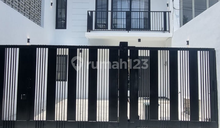 Dijual Rumah Full Furnish Scandinavia Green Mansion.lontar 2
