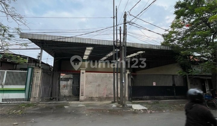 For Rent: Office and Commercial House in Pandegiling
