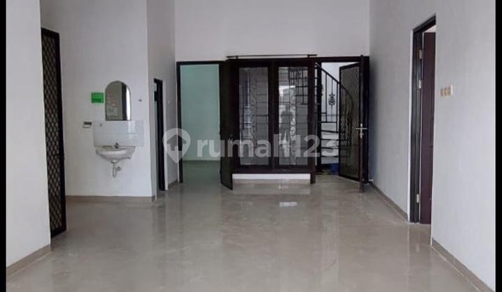 House for Rent in Sutorejo.