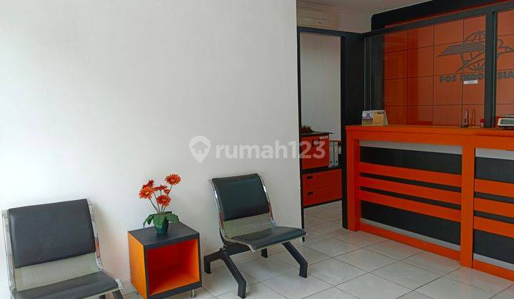 Dijual Rumah Kantor Bagus untuk Usaha SHM di Kencana Loka BSD 2