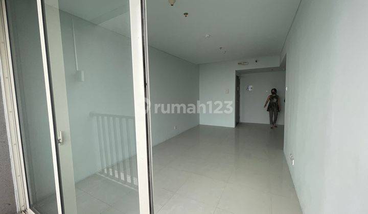 For Sale 2 Bedroom Lexington Residence Apartment 10