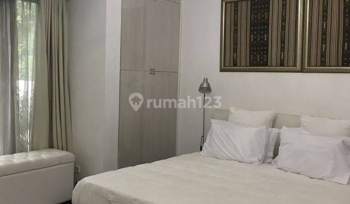 For Rent 4 + 4 Bedroom House In Villa Hijau Pondok Indah 2