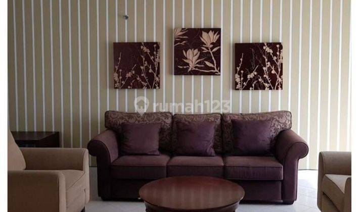 For Rent 2 + 1 Bedroom Batavia Aparment 1