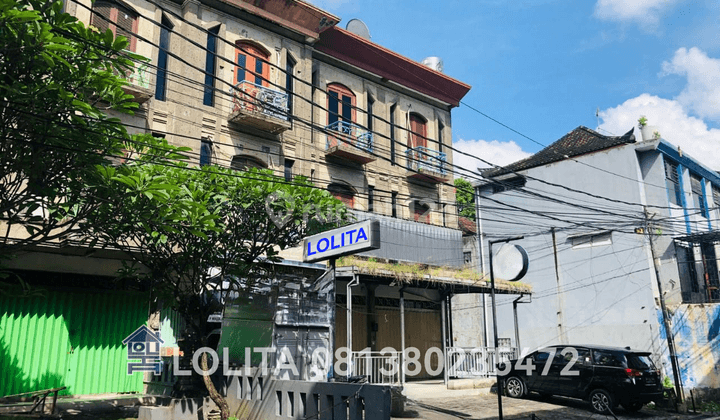 Quick sale of cheap 3 storey shophouse ready for use with area 4x21 Denpasar Bali 1