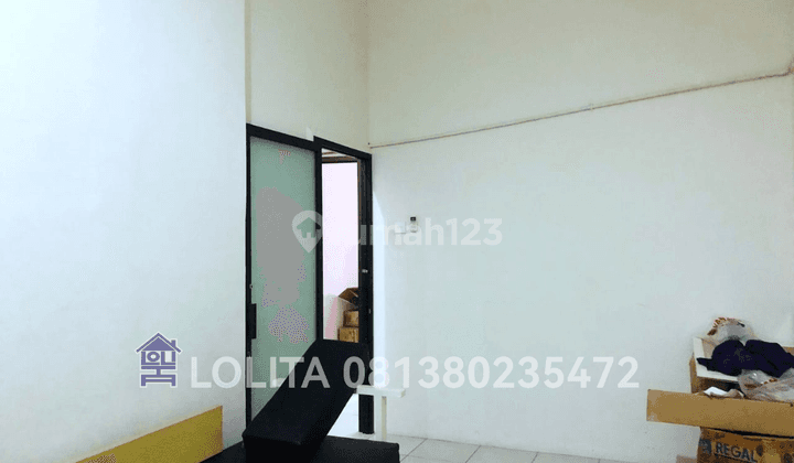 Quick sale of cheap 3 storey shophouse ready for use with area 4x21 Denpasar Bali 2