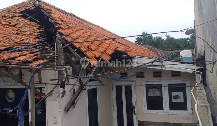 Rumah Posisi Hoek Butuh Renovasi di Bintaro Utama Sektor 1 2