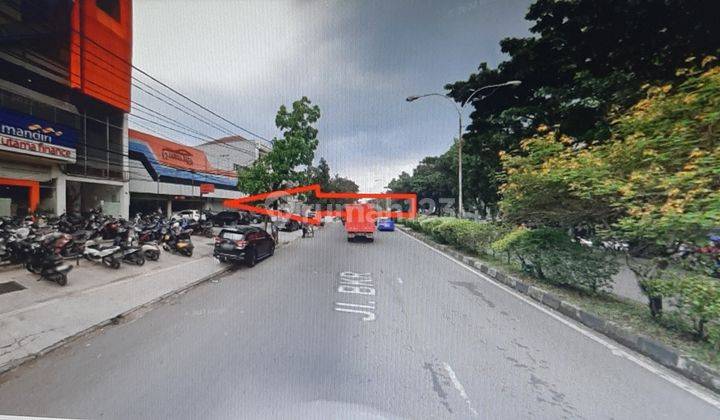 Shoroom dan Bengkel Mobil  3
