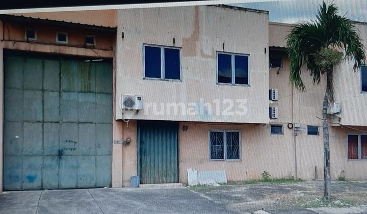 Warehouse in the Integrated Trade Center Warehouse in the Integrated Trade Center