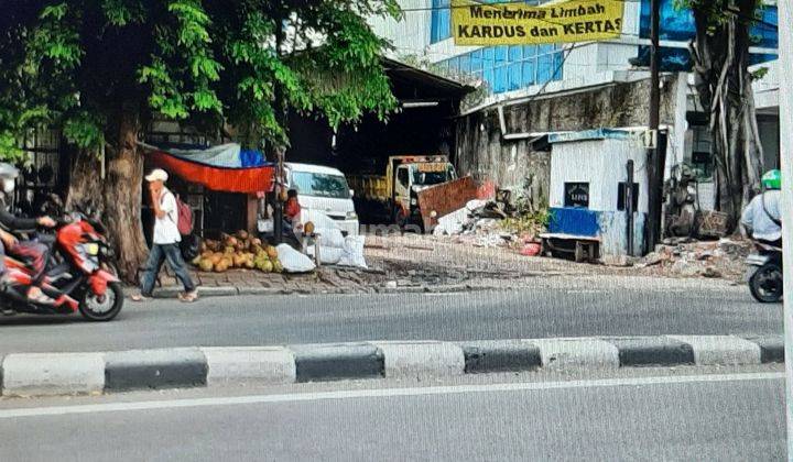 Gudang kertas di Palmerah Barat 2