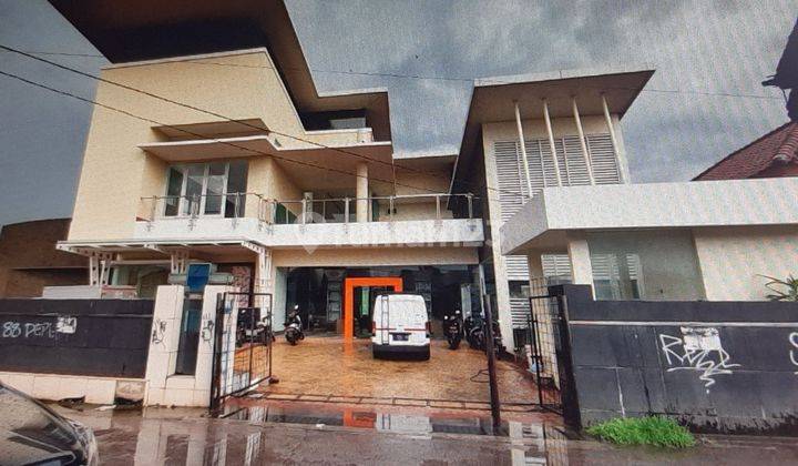 Rumah cantik tanah sangat luas di Kota Depok 1