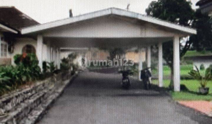 Rumah / Villa dgn tanah yg luas  1