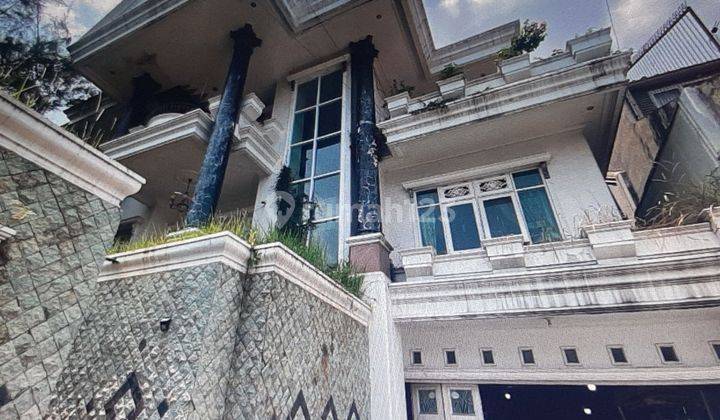 Rumah Cantik Lokasi Strategis  2