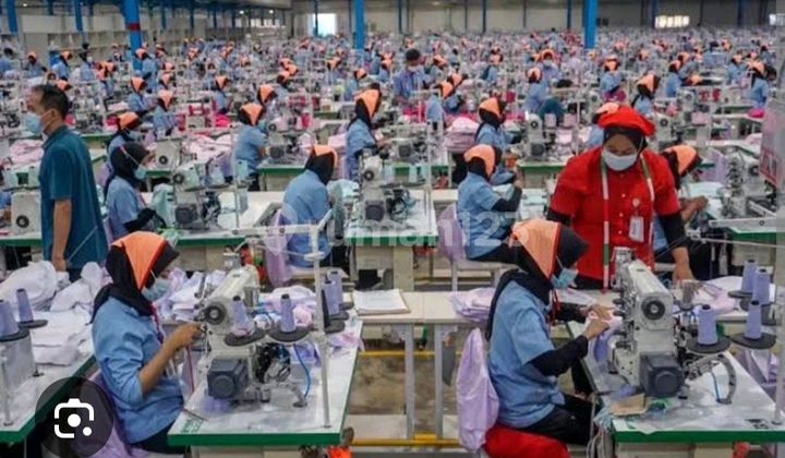 Shoe factory in Pasuruan Shoe factory in Pasuruan