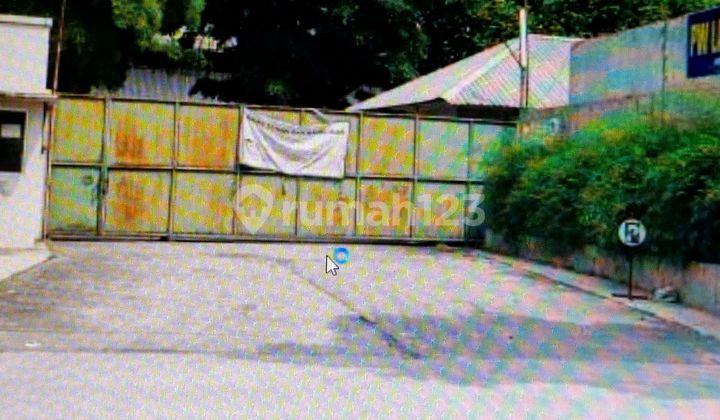 Gudang Eks Pabrik. Gudang Eks Pabrik.